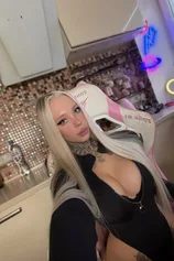 Проститутка Микки